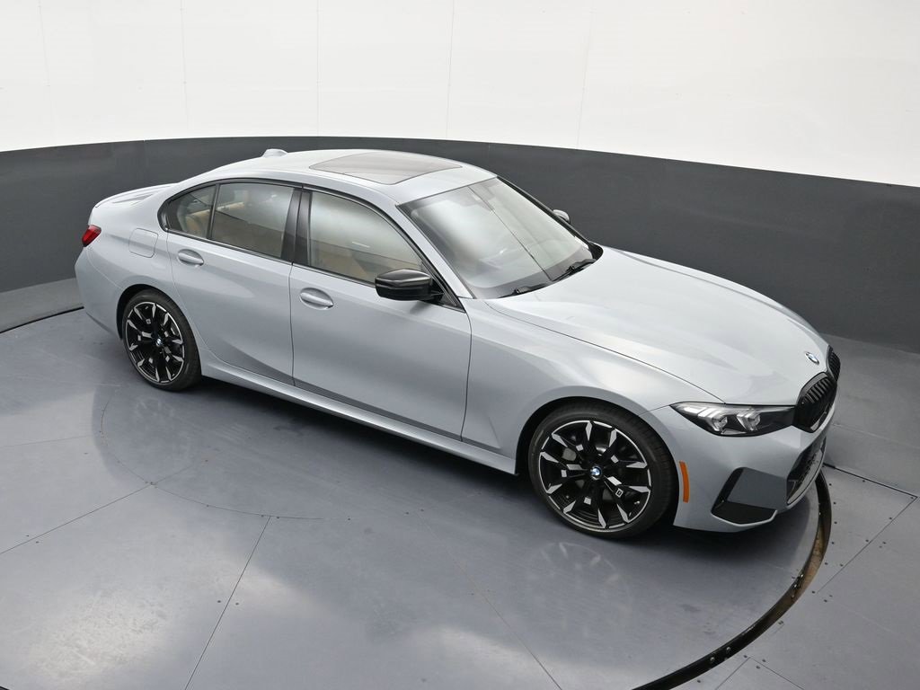 New 2025 BMW 330i xDrive Sedan w/ M Sport Package image 32