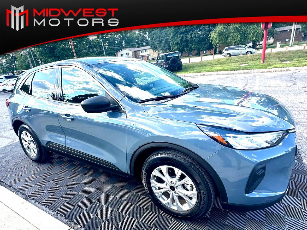 Used 2024 Ford Escape Active image 1