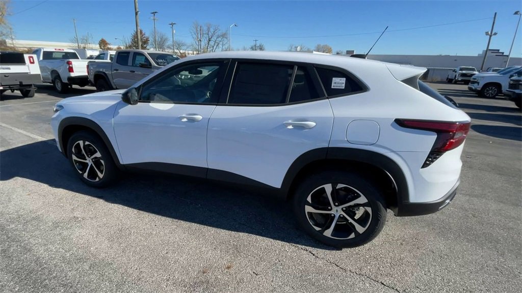 New 2026 Chevrolet Trax RS image 7