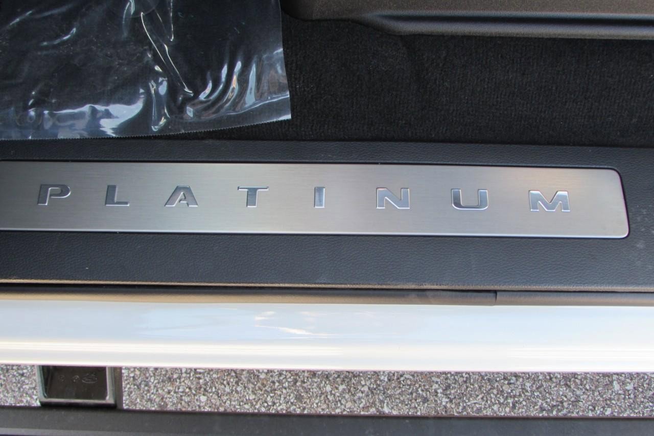 New 2025 Ford F250 Platinum image 18