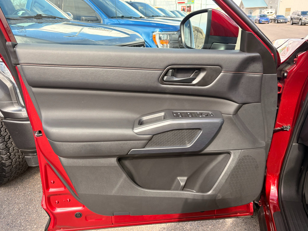 Certified 2025 Nissan Pathfinder Rock Creek AWD/4WD image 18