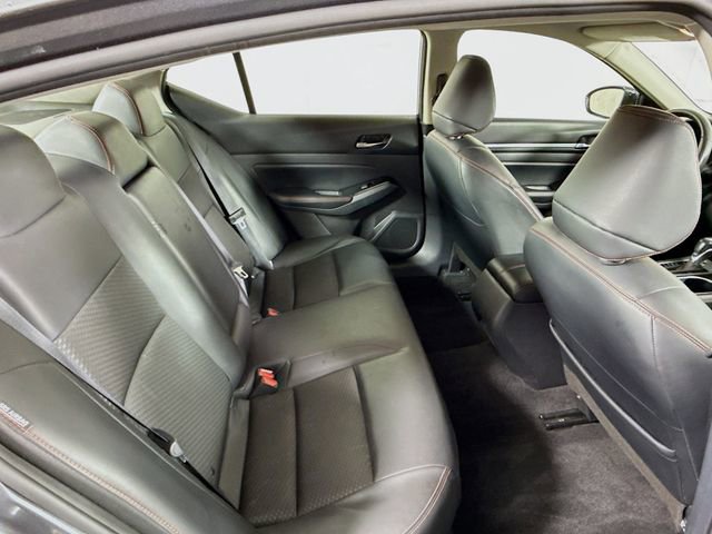 Used 2024 Nissan Altima 2.5 SR image 32