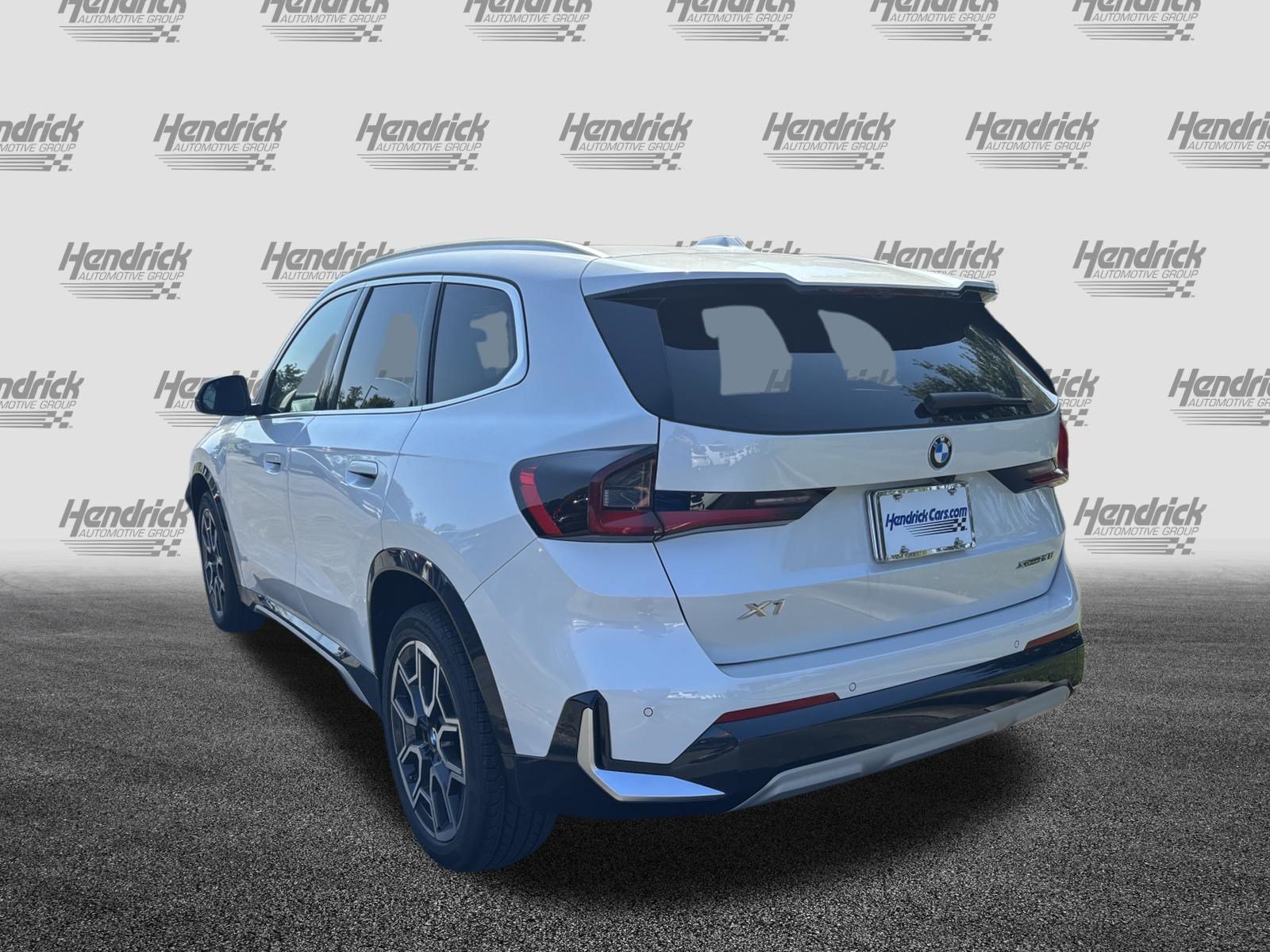 Certified 2025 BMW X1 xDrive28i AWD/4WD image 8