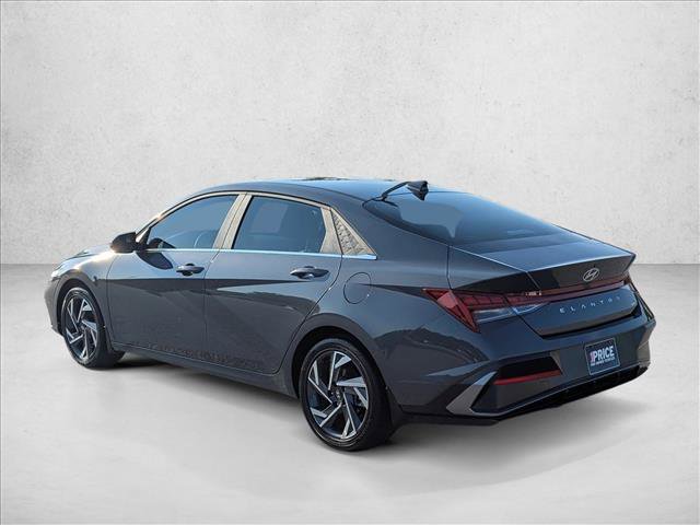Certified 2025 Hyundai Elantra Limited FWD image 7