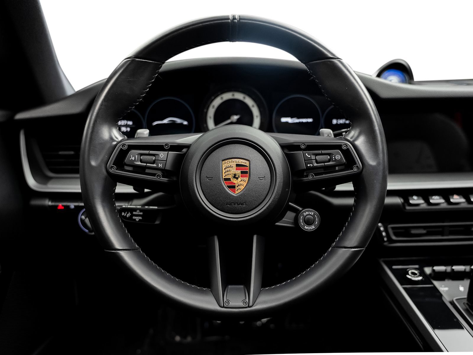 Used 2022 Porsche 911 Carrera RWD image 31