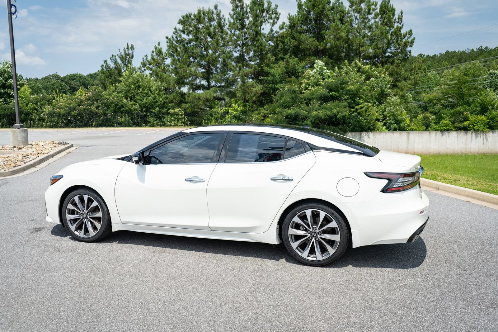 Used 2023 Nissan Maxima Platinum w/ Sport Mat Group FWD image 7