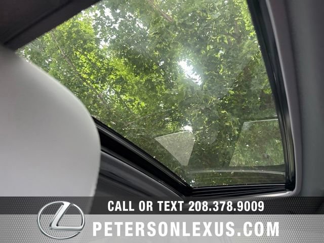 Used 2022 Toyota Avalon XLE w/ Moonroof Package FWD image 14
