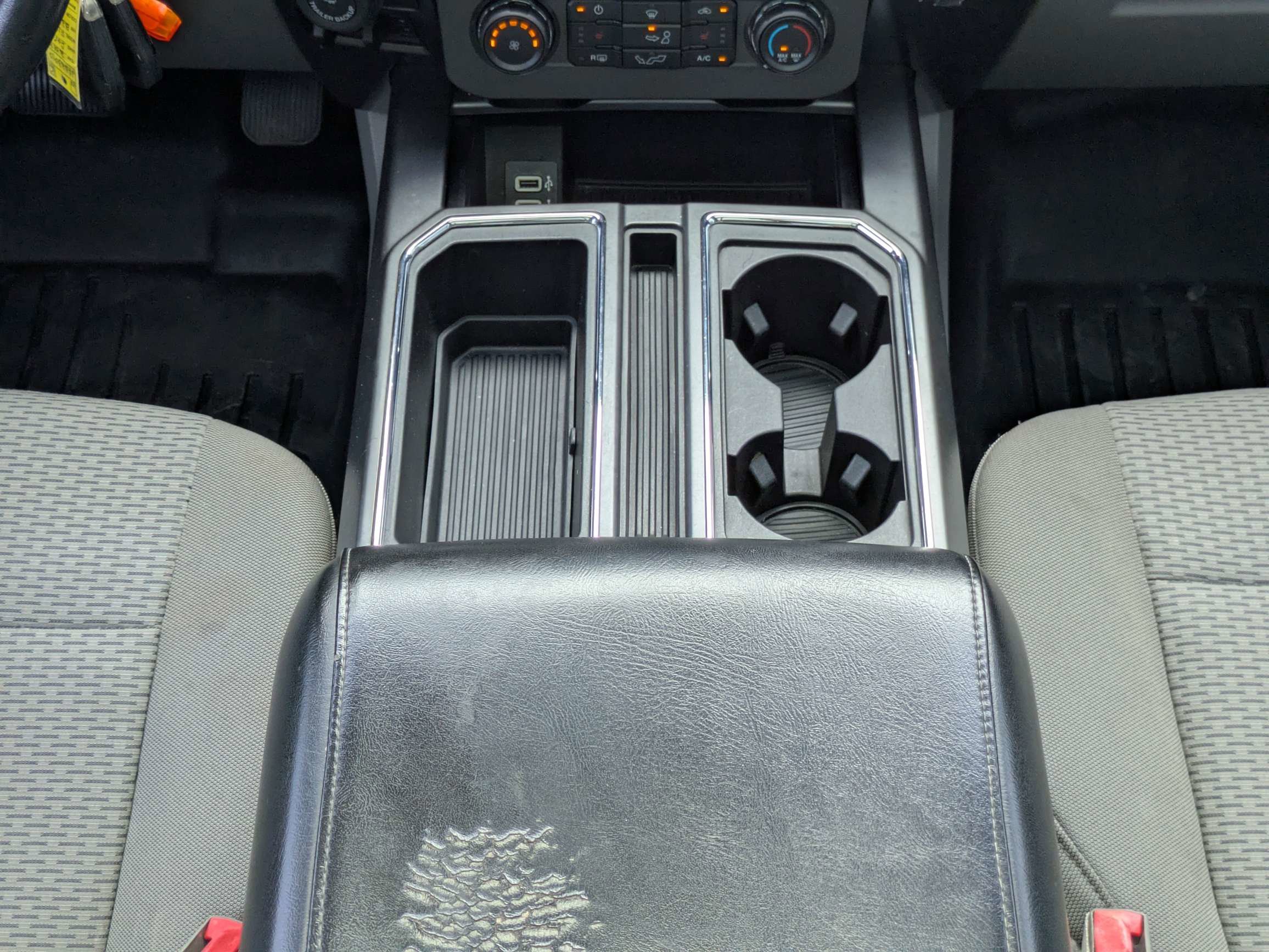 Used 2018 Ford F150 XLT w/ Equipment Group 302A Luxury AWD/4WD image 6
