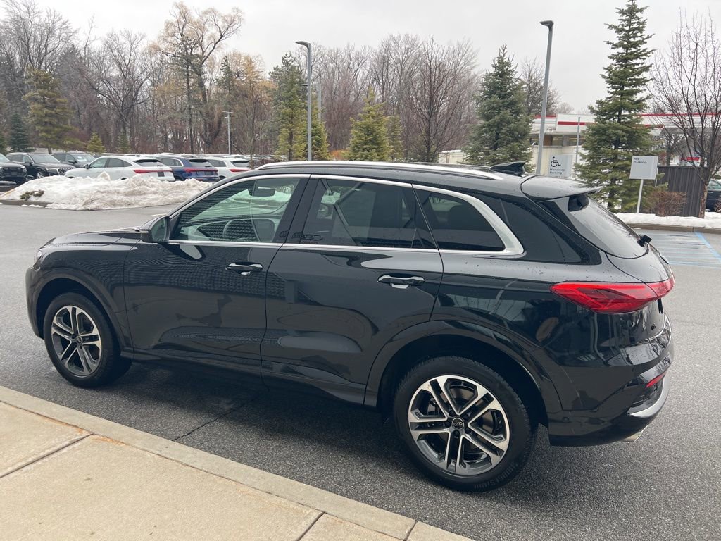 Certified 2025 Audi Q5 Premium Plus w/ Premium Plus image 35