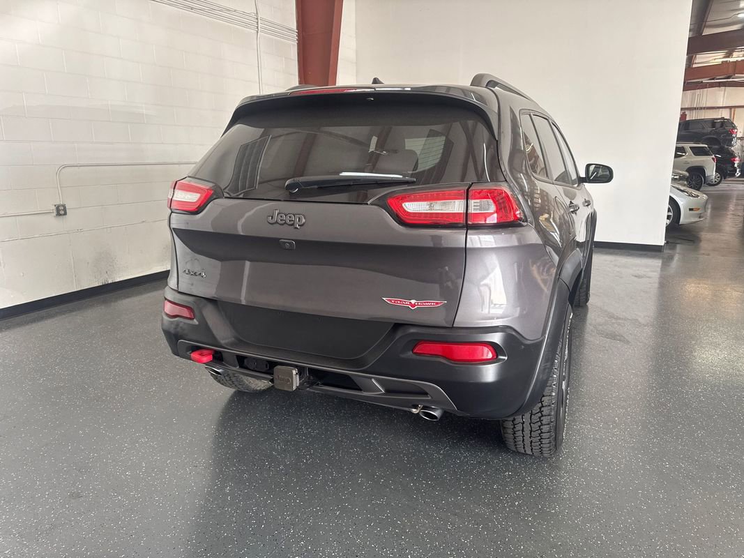 Used 2016 Jeep Cherokee Trailhawk w/ Leather Interior Group image 4