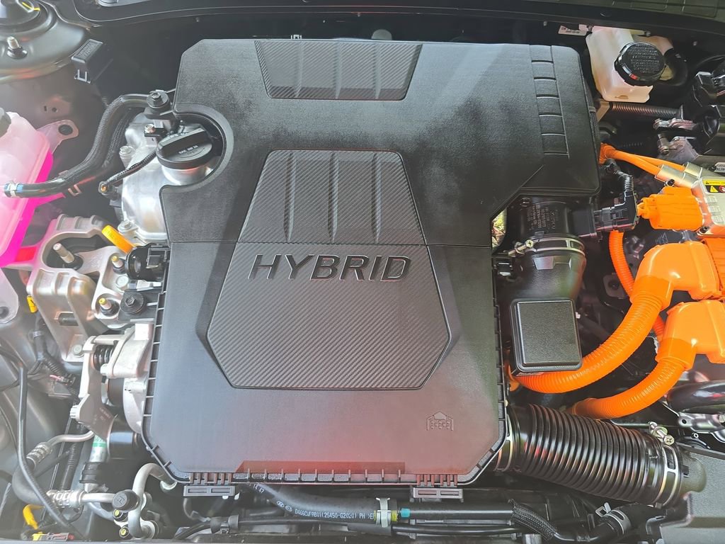 Used 2025 Hyundai Elantra Blue image 27