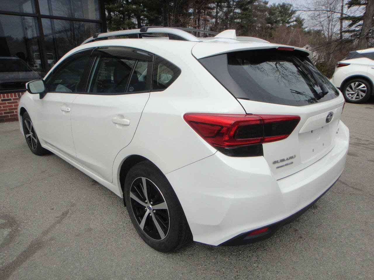 Used 2021 Subaru Impreza 2.0i Premium image 6