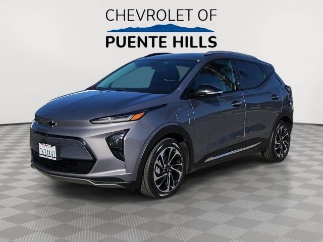 Used 2022 Chevrolet Bolt EUV Premier w/ Sun & Sound Package FWD image 1