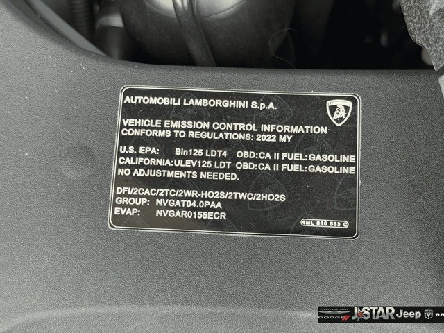 Used 2022 Lamborghini Urus AWD/4WD image 36