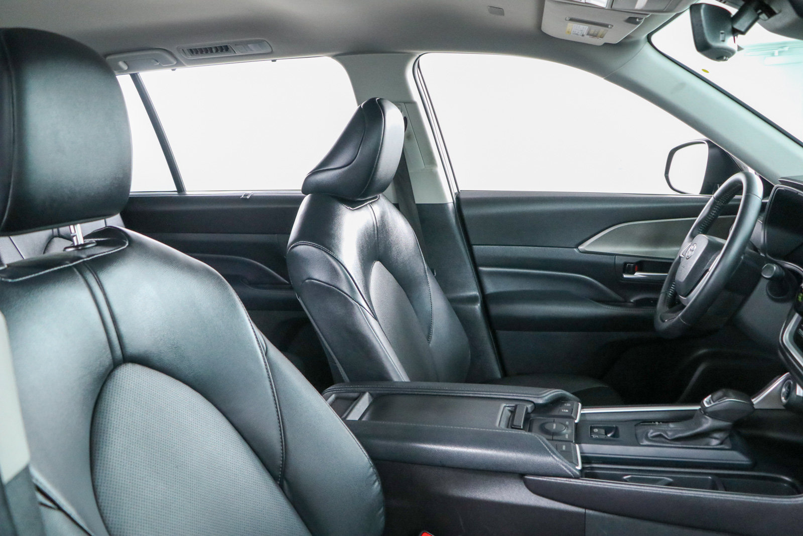Used 2024 Toyota Grand Highlander FWD image 27