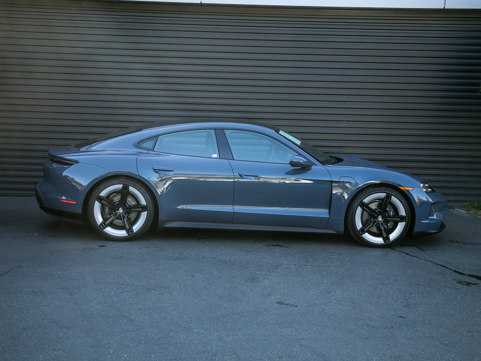 Certified 2026 Porsche Taycan AWD/4WD image 8