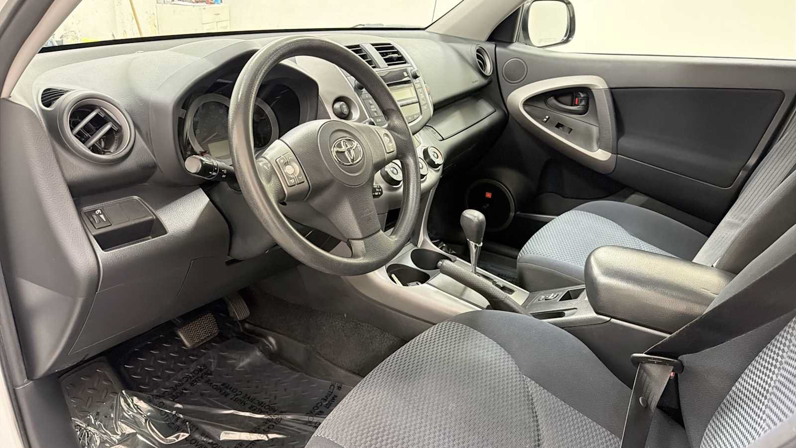 Used 2008 Toyota RAV4 Sport AWD/4WD image 12