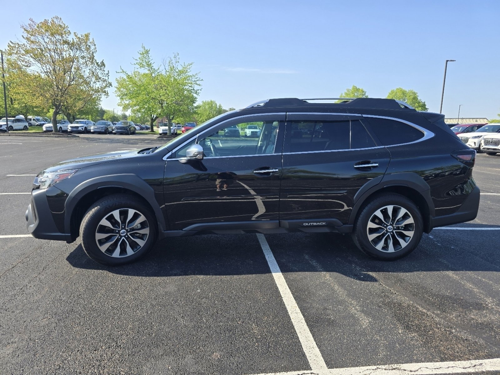 Used 2025 Subaru Outback Touring XT AWD/4WD image 14