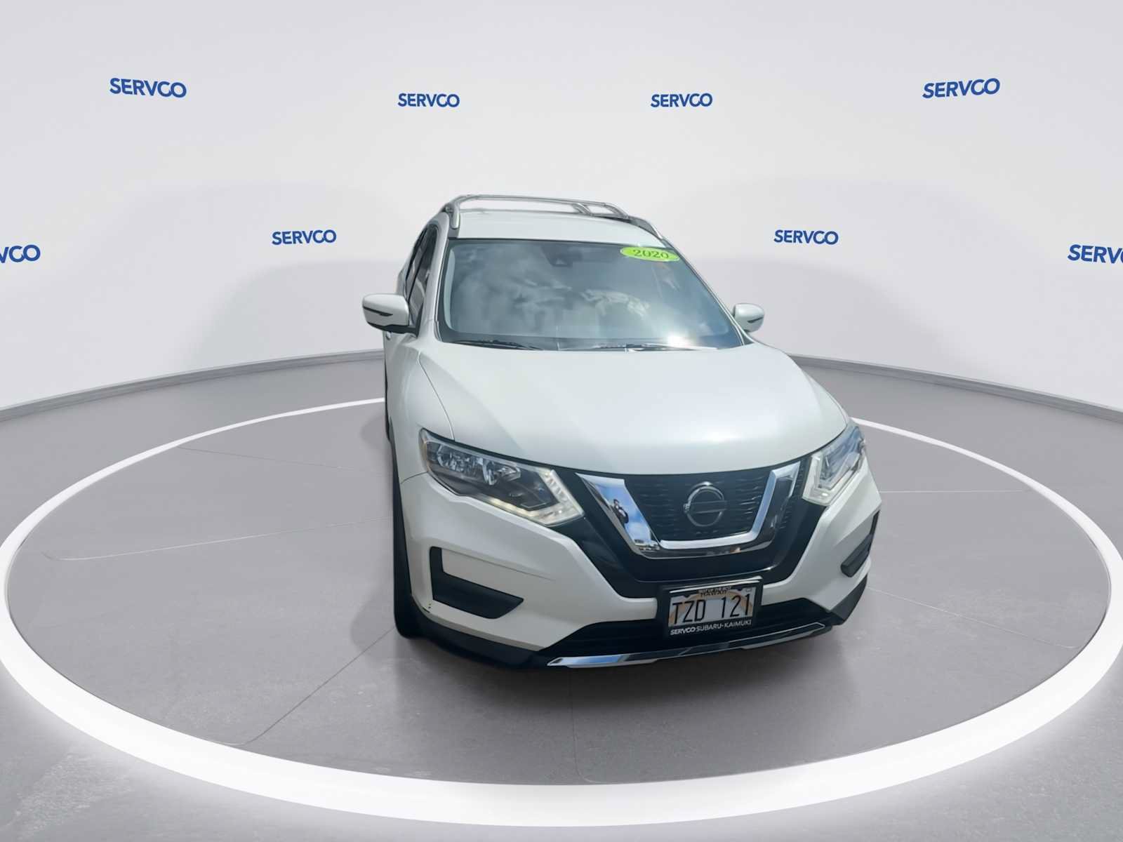 Used 2020 Nissan Rogue SV FWD image 2