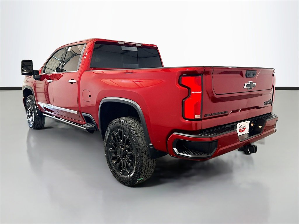 Used 2024 Chevrolet Silverado 2500 High Country w/ Technology Package image 5