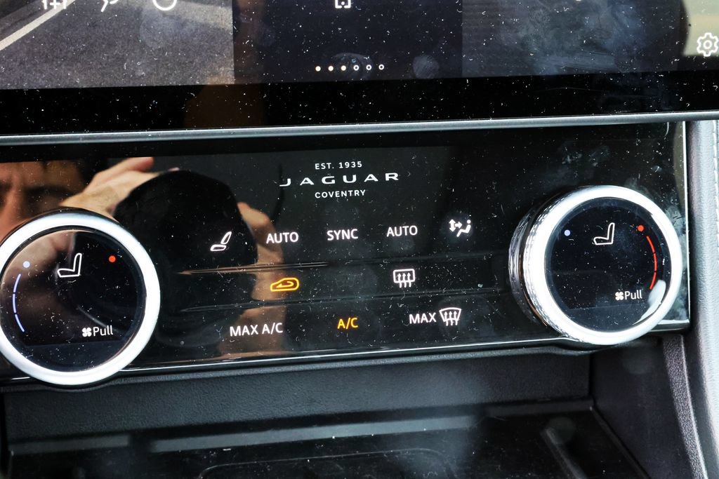 Certified 2026 Jaguar F-PACE R-Dynamic S AWD/4WD image 25
