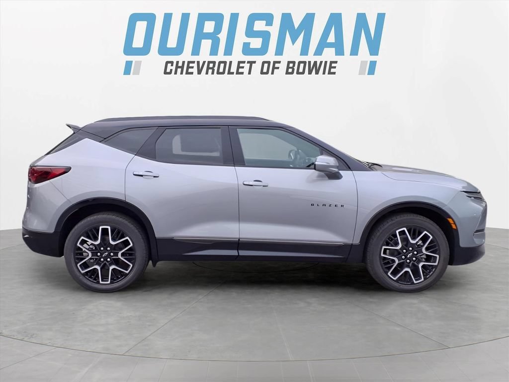 New 2026 Chevrolet Blazer RS AWD/4WD image 2