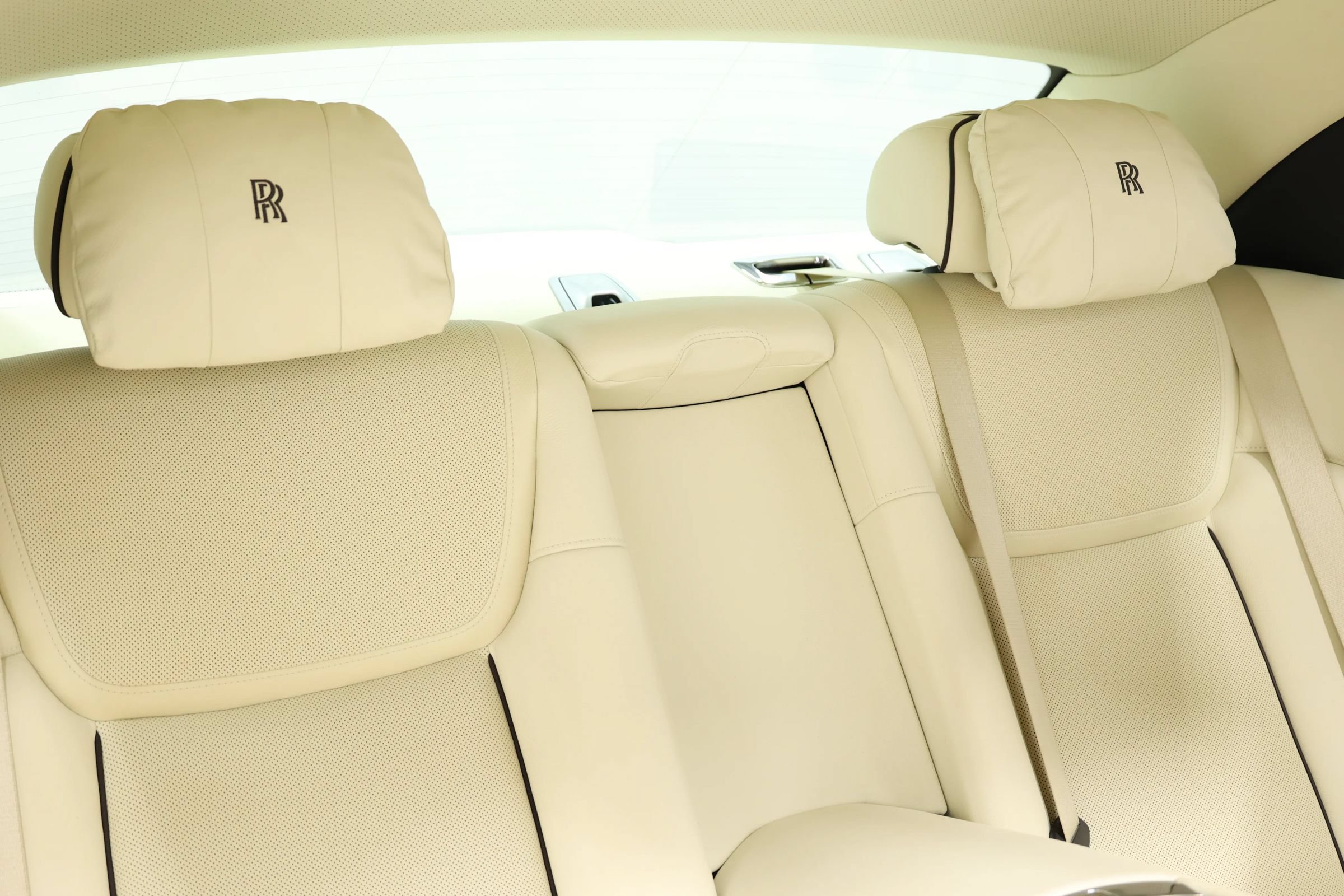 Used 2016 Rolls-Royce Ghost RWD image 88