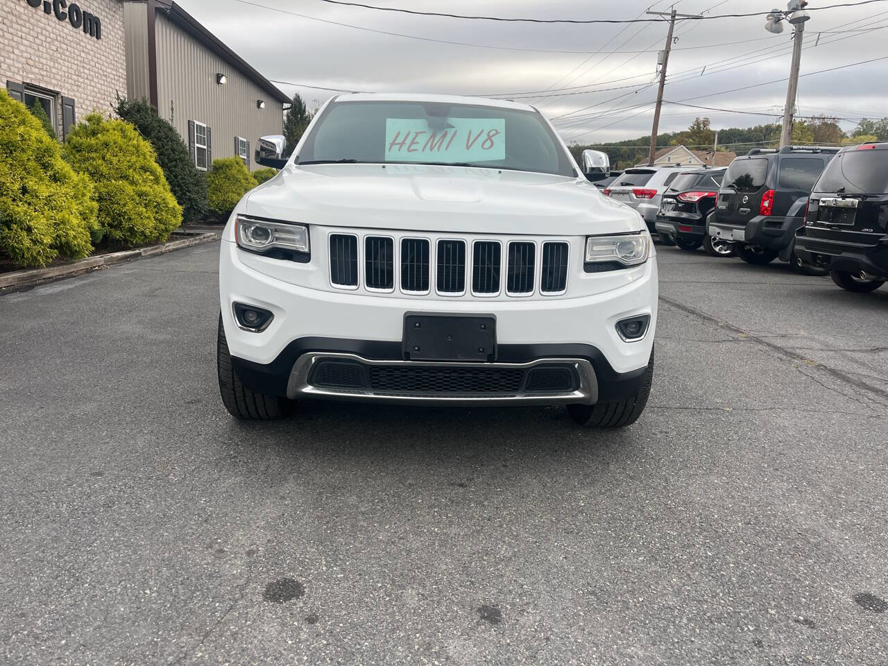 Used 2014 Jeep Grand Cherokee Limited w/ Luxury Group II image 3