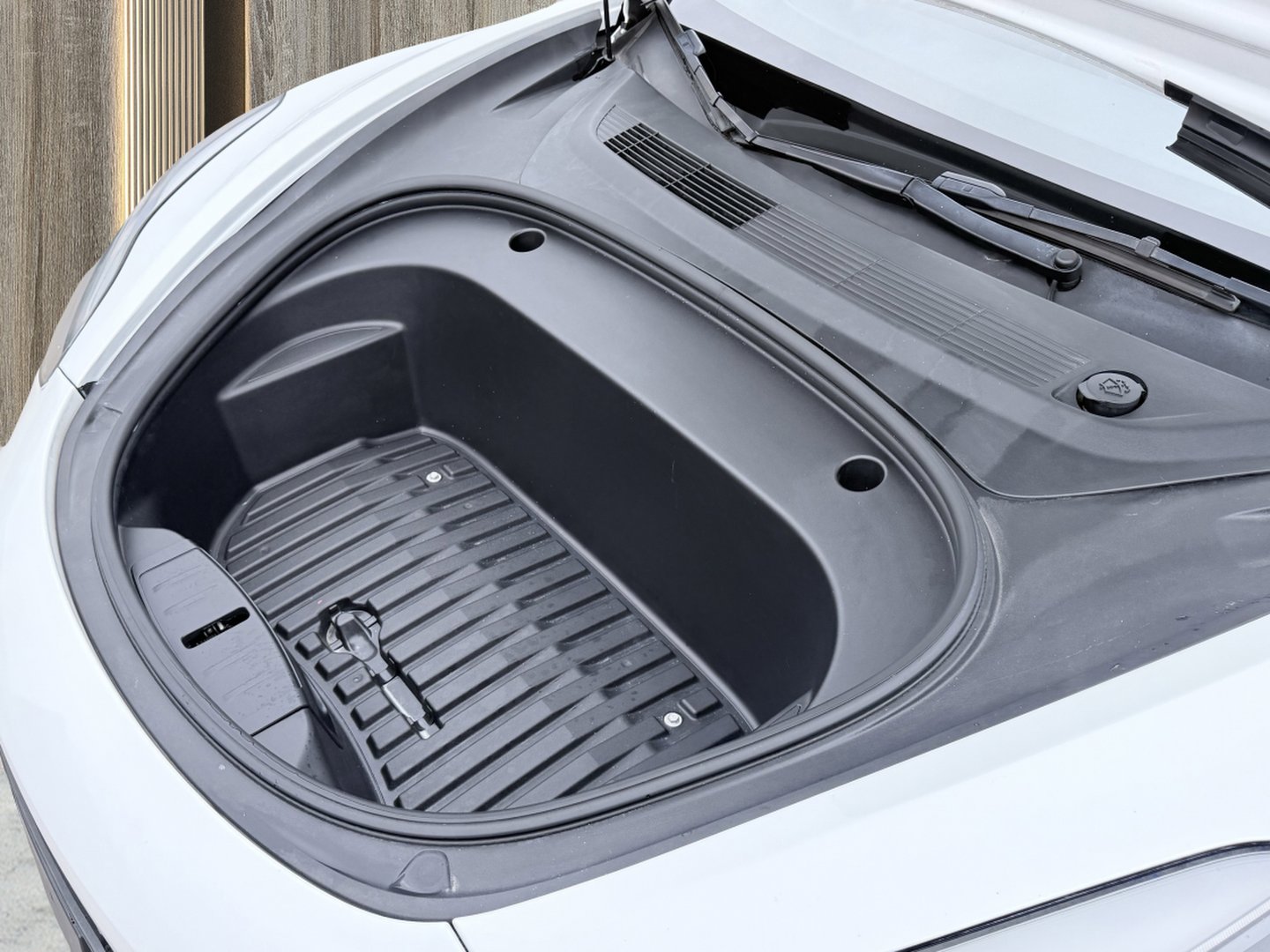 Used 2023 Tesla Model 3 Standard Range image 26