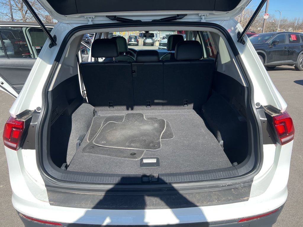 Used 2019 Volkswagen Tiguan SE image 12