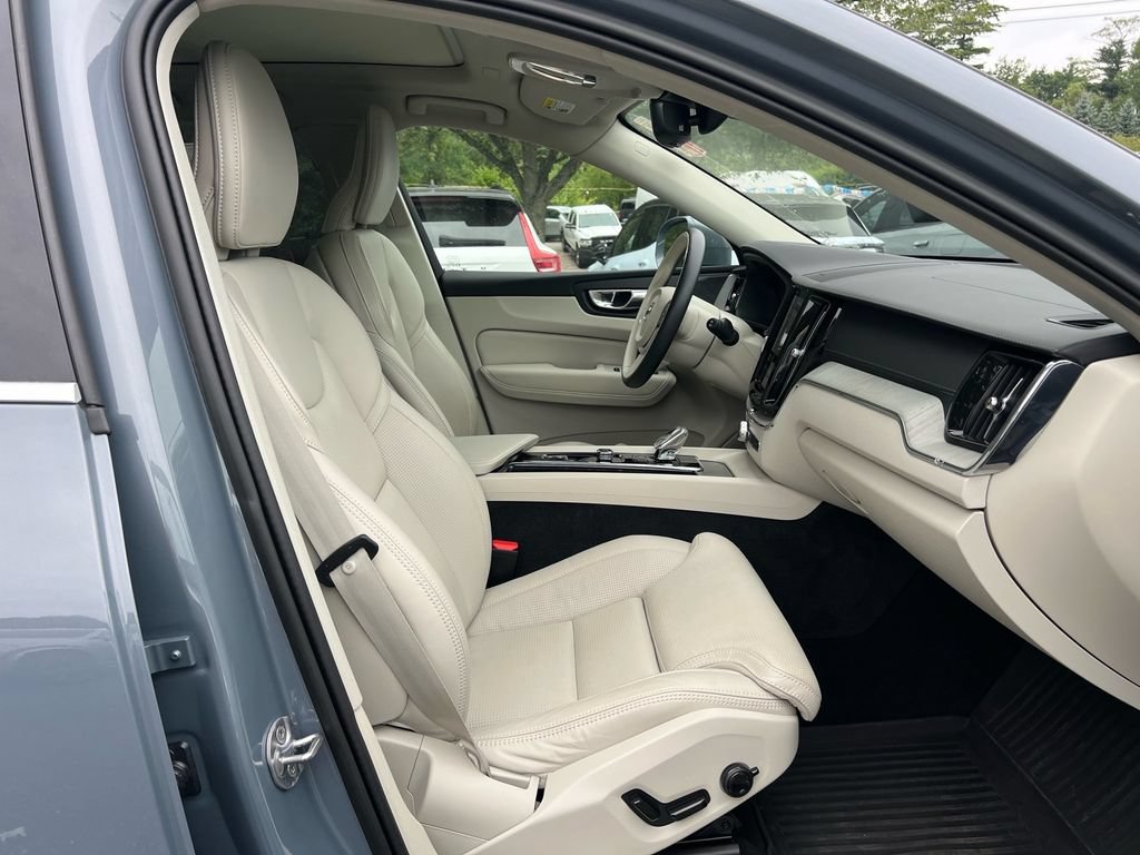 Certified 2023 Volvo XC60 B6 Ultimate w/ Climate Package AWD/4WD image 29