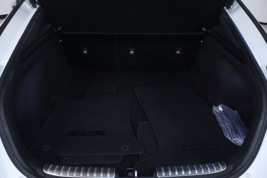 Used 2019 Kia Stinger GT2 image 18