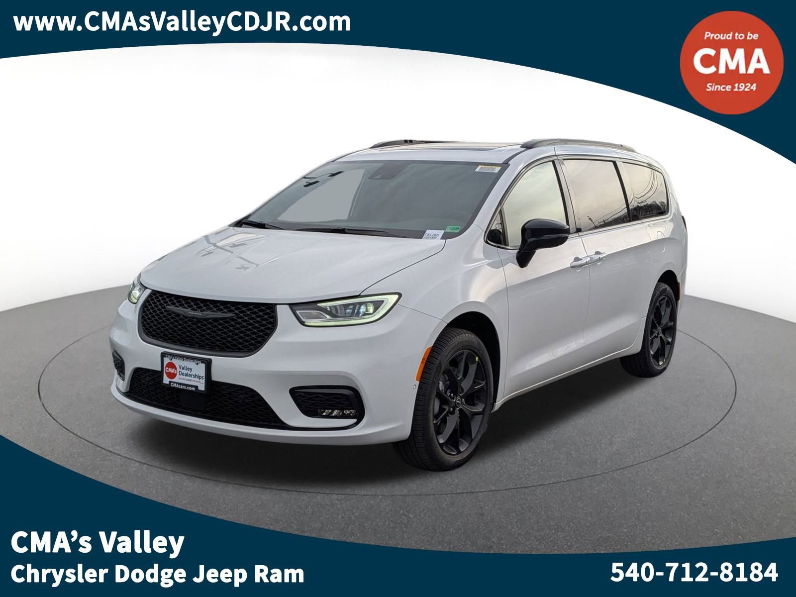 New 2026 Chrysler Pacifica Limited w/ Uconnect Theater Family Group