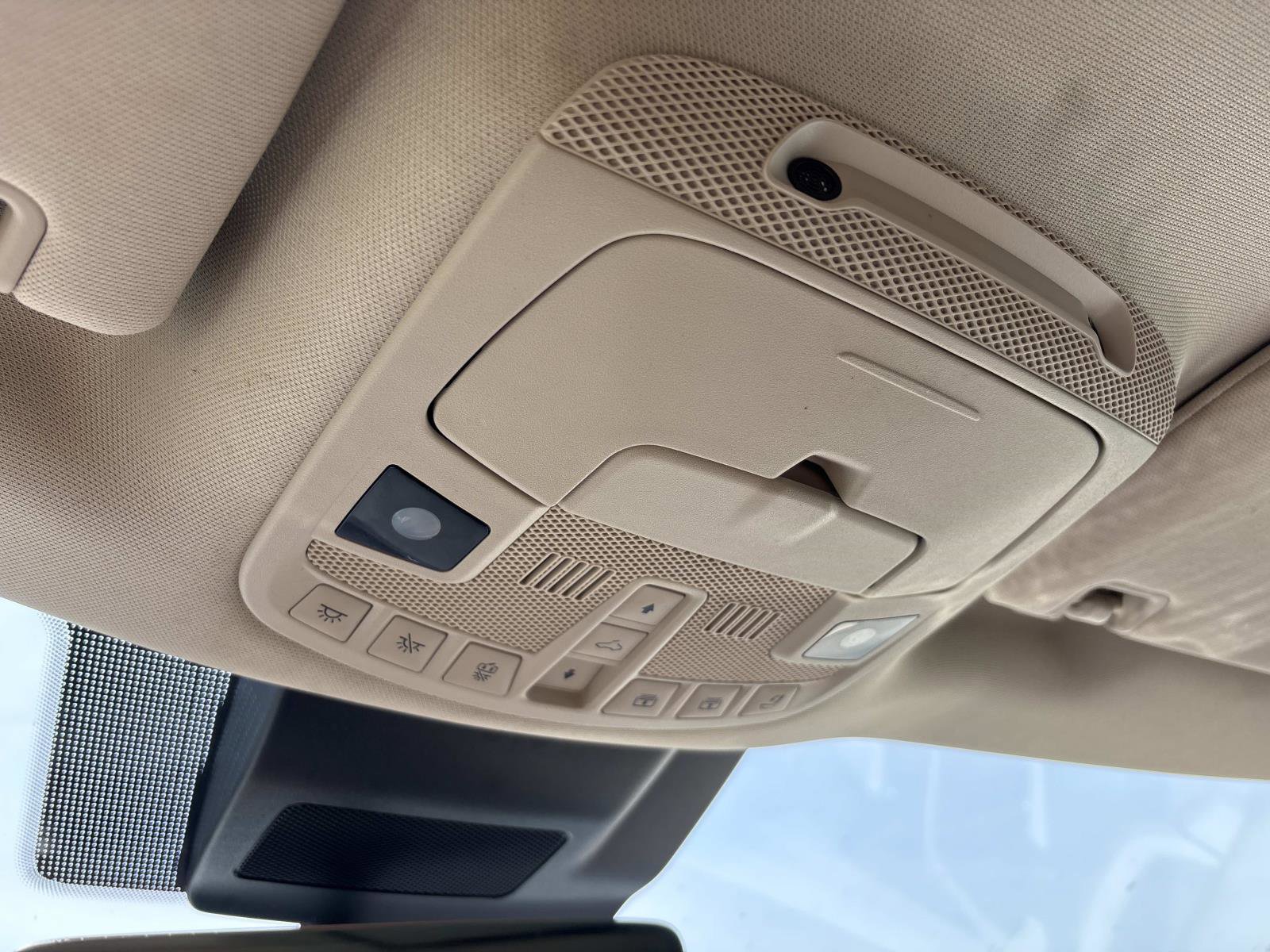 Used 2019 Lincoln Navigator Select w/ Technology Package AWD/4WD image 24