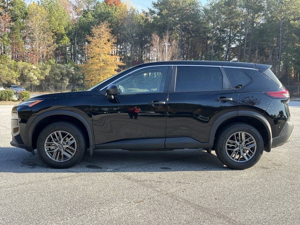 Certified 2022 Nissan Rogue S image 18