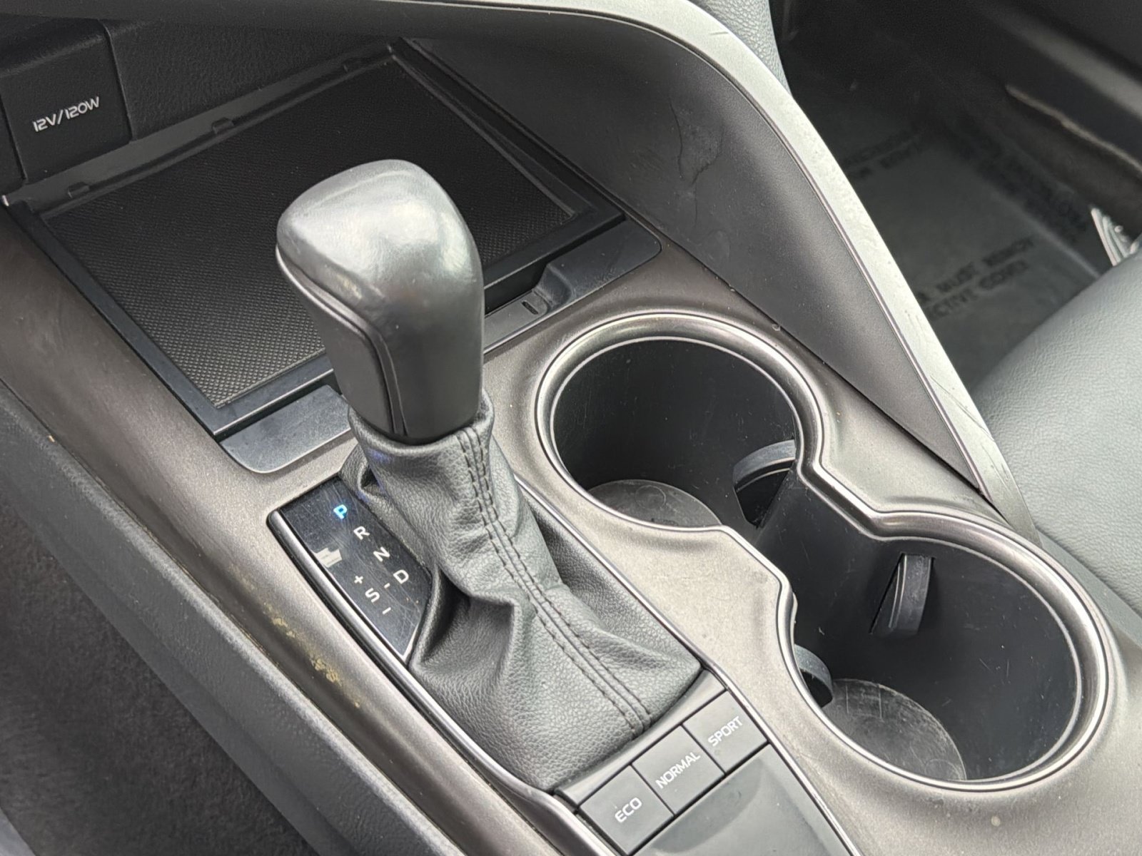 Used 2023 Toyota Camry SE FWD image 18
