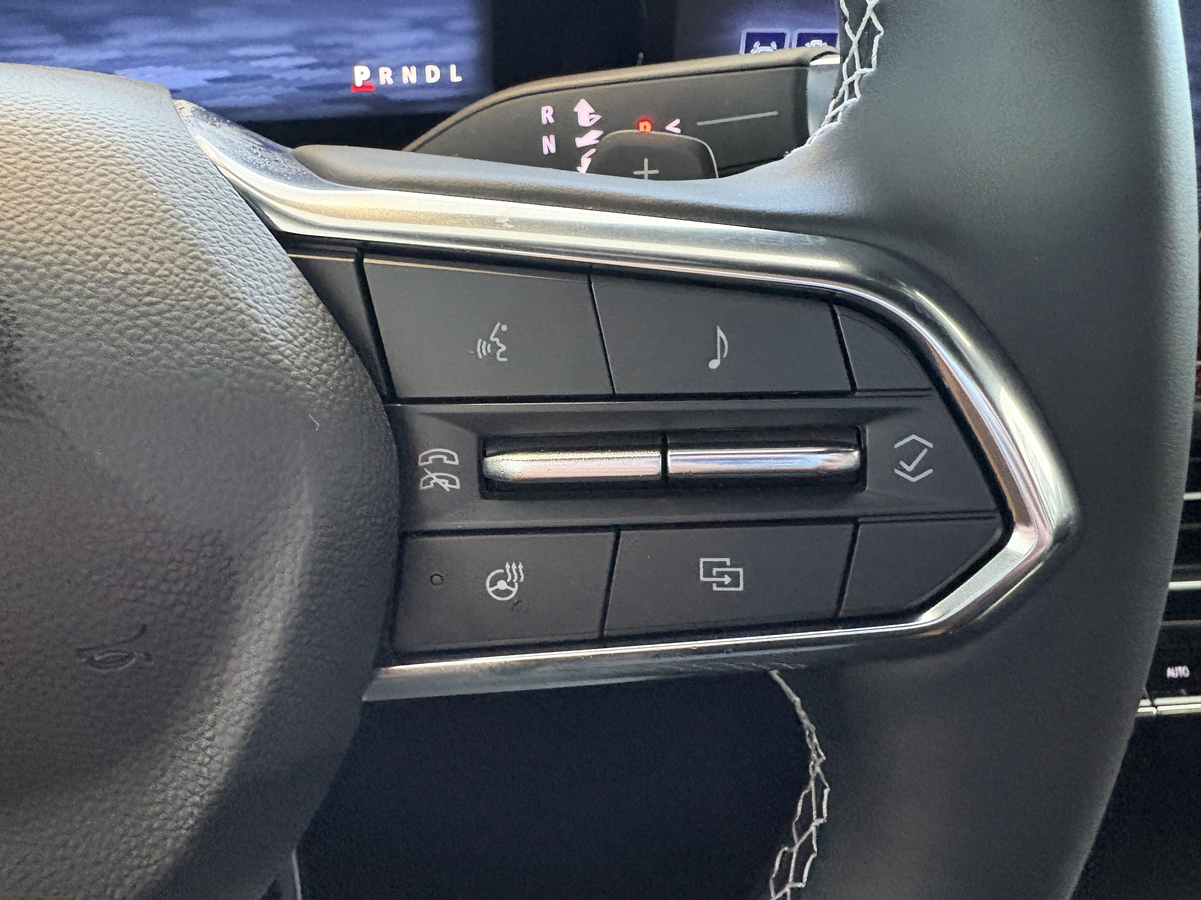 New 2026 Chevrolet Traverse Z71 w/ Driver Confidence Package image 13