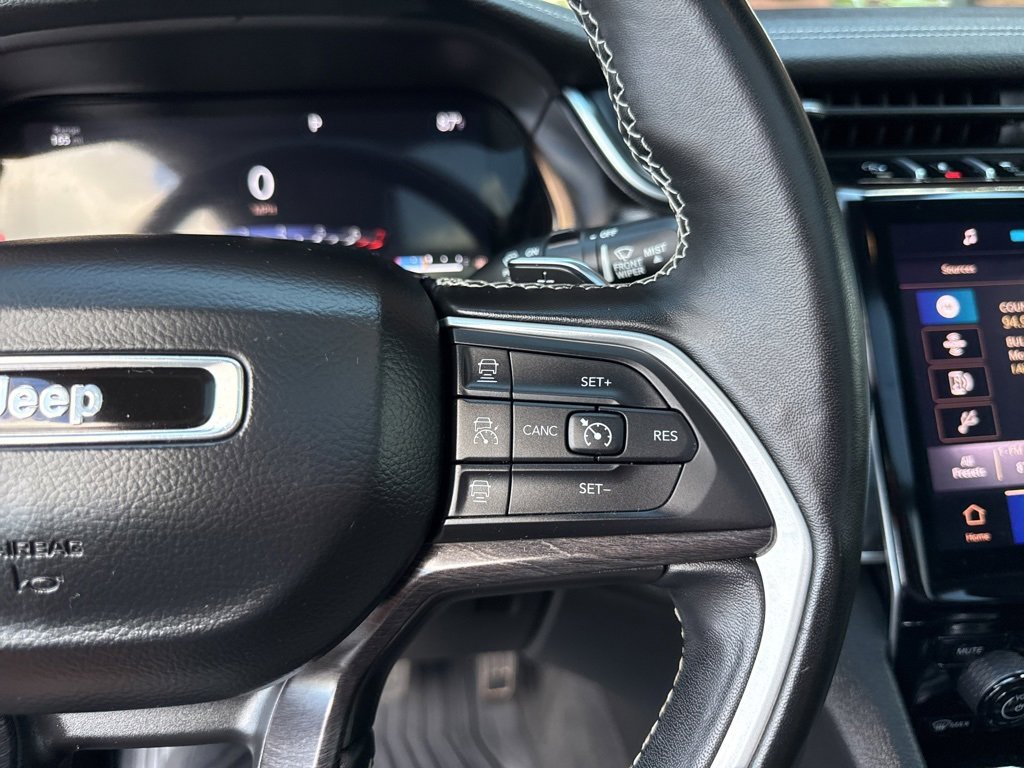 Used 2022 Jeep Grand Cherokee L Limited image 29