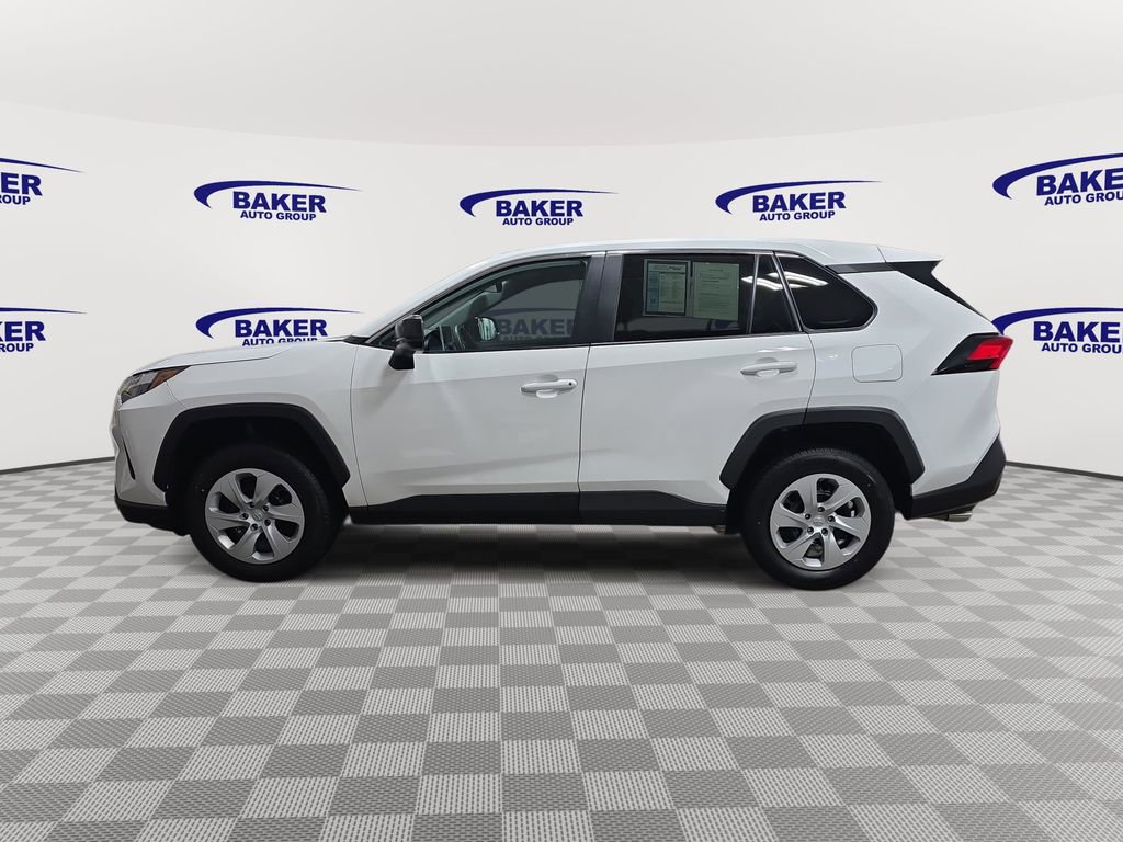 Used 2024 Toyota RAV4 LE image 8