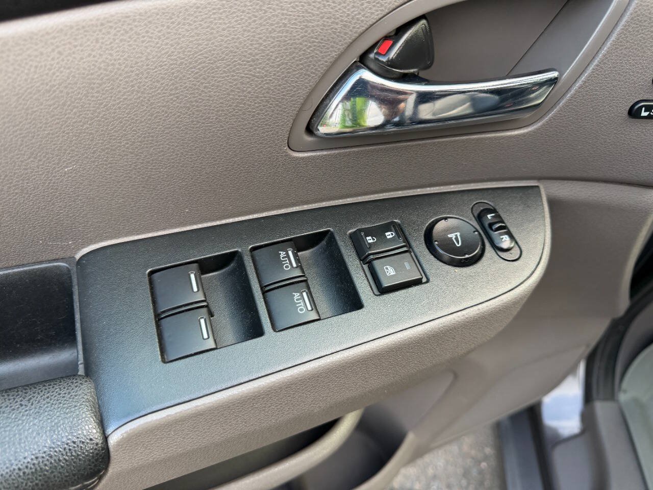 Used 2016 Honda Odyssey Touring image 39