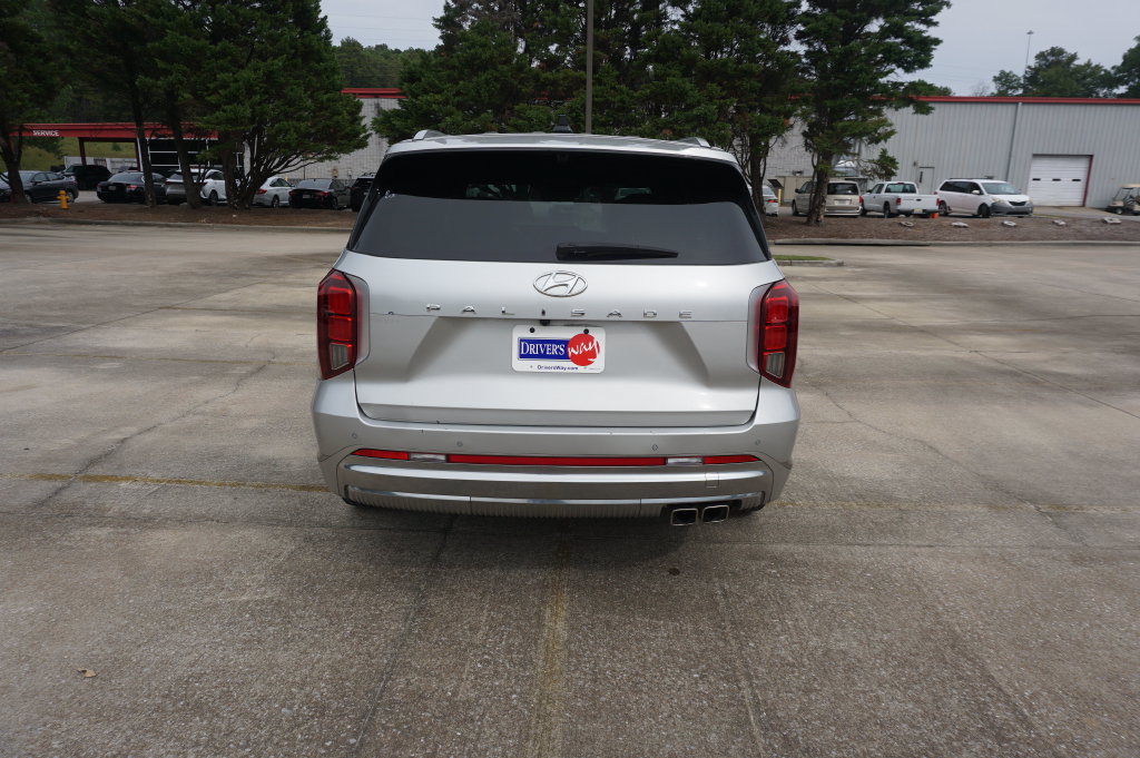 Used 2024 Hyundai Palisade Calligraphy FWD image 25