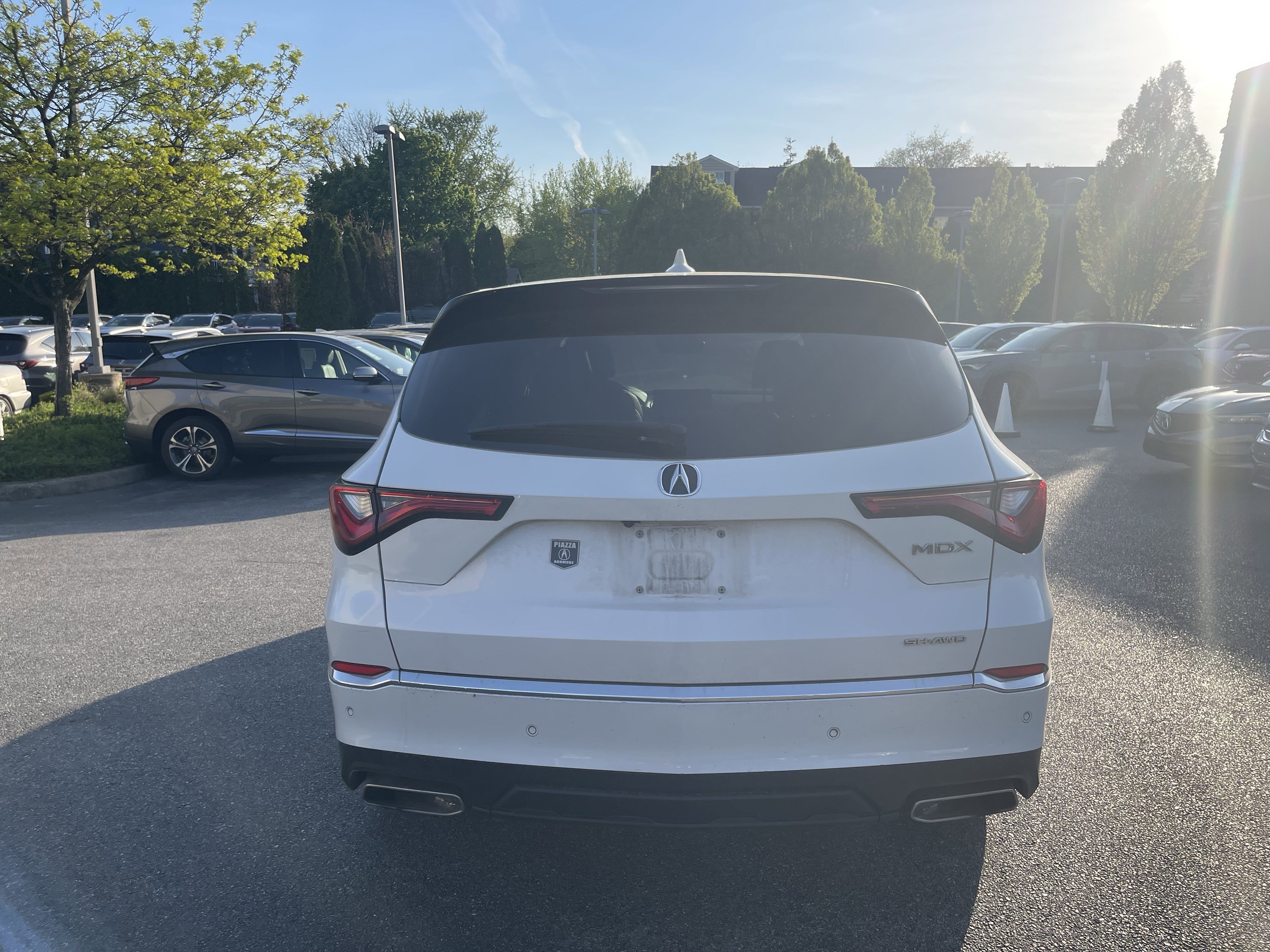 Used 2023 Acura MDX SH-AWD w/ Technology Package image 6