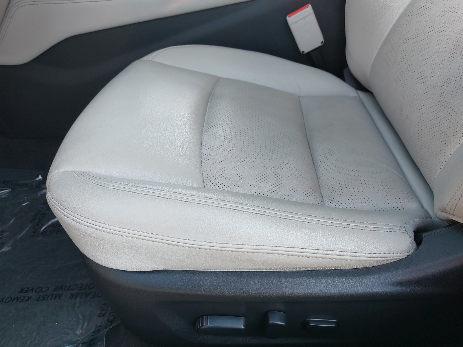 Used 2024 Nissan Altima 2.5 SL FWD image 32