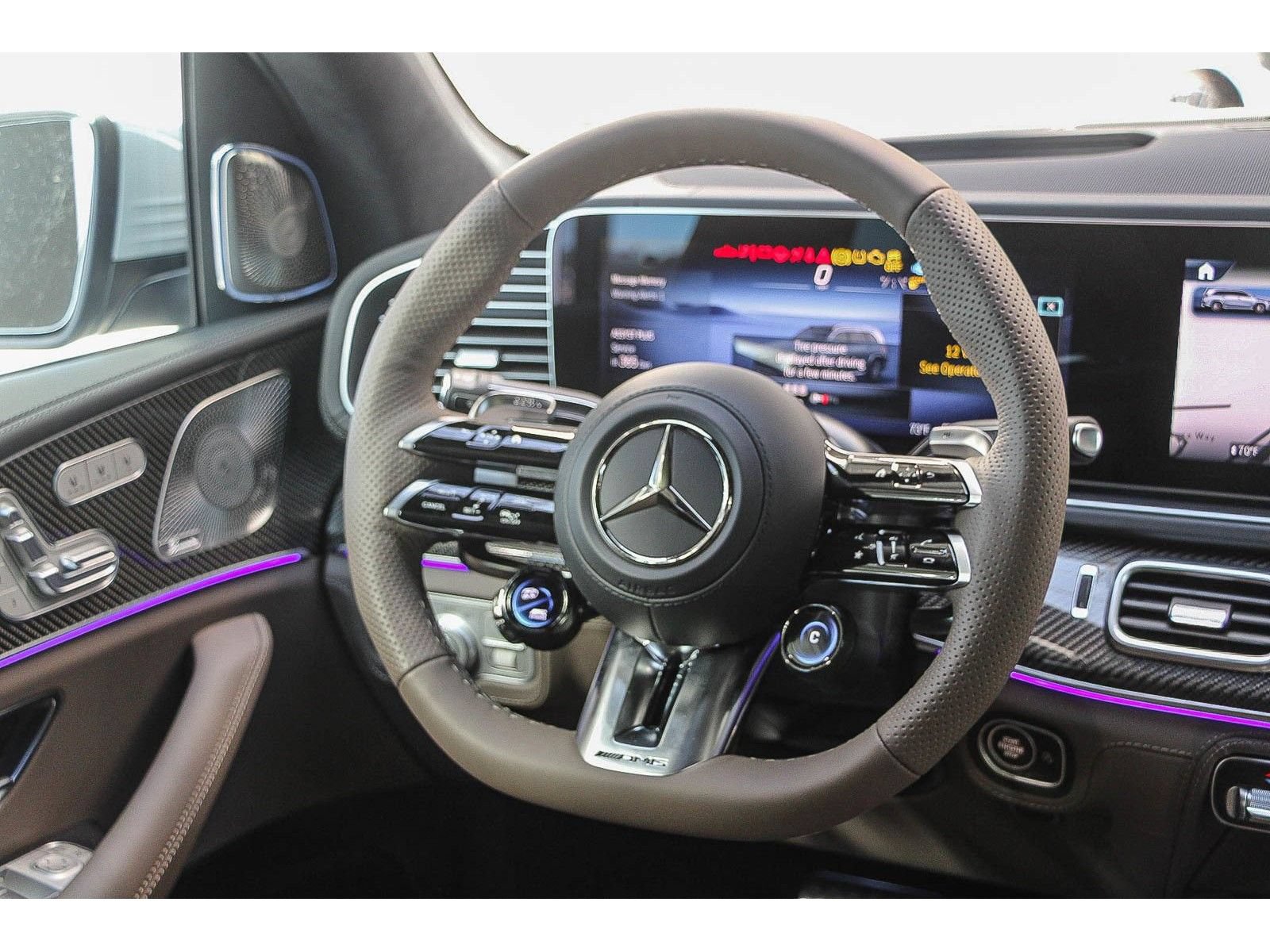 New 2026 Mercedes-Benz GLS 63 AMG 4MATIC image 18