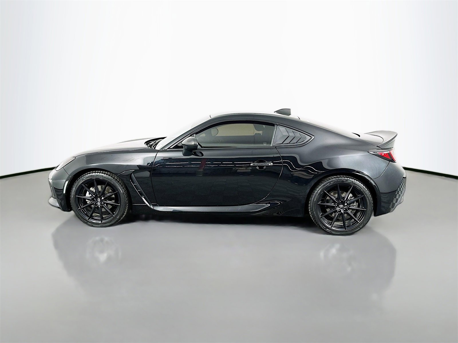 Used 2024 Toyota GR86 Premium image 4