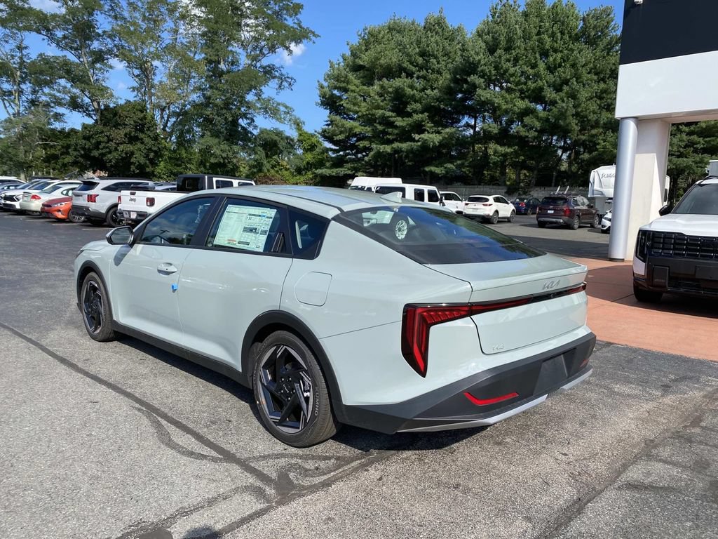 New 2026 Kia K4 EX FWD image 3