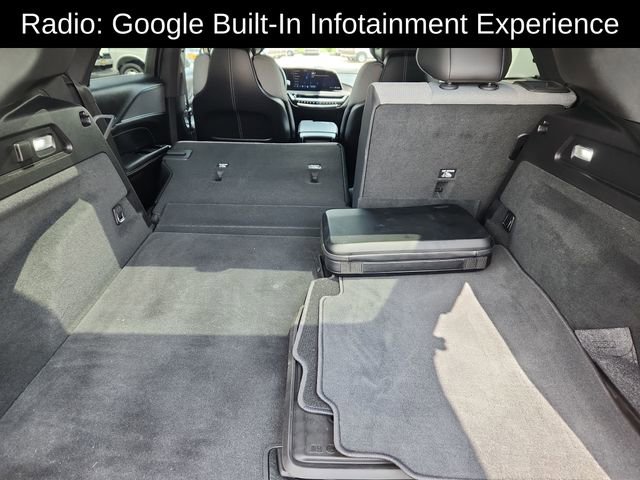 Used 2024 Cadillac Lyriq Tech w/ Driver Assist Package AWD/4WD image 30