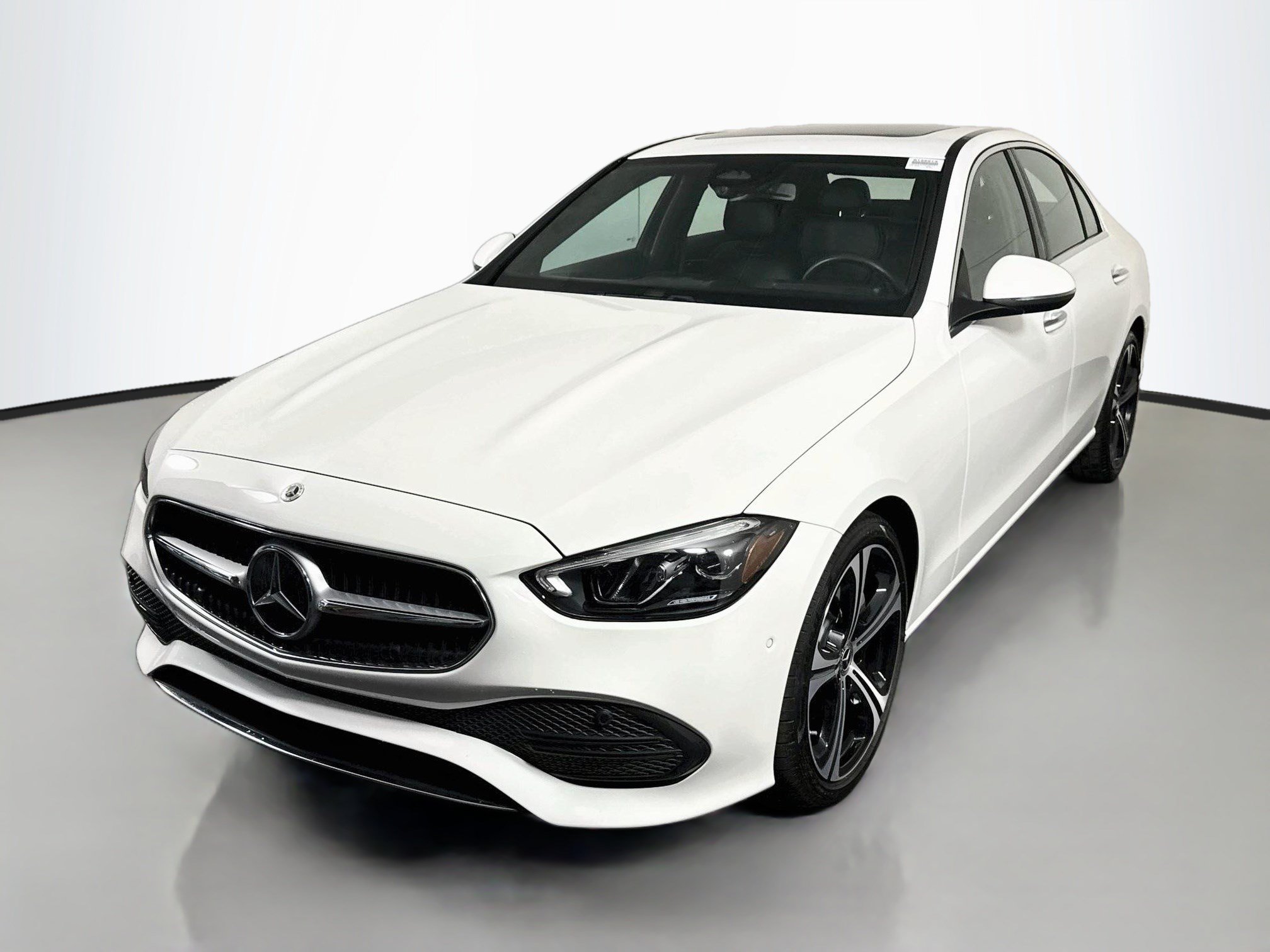 Used 2023 Mercedes-Benz C 300 Sedan image 4