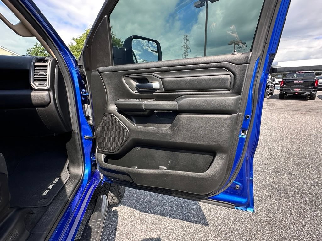 Used 2019 RAM 1500 Tradesman w/ SXT Appearance Group AWD/4WD image 14
