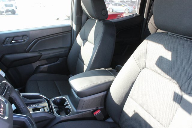 New 2025 GMC Canyon Elevation w/ Convenience Package image 2